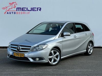 Grijs Occasion 2012 Mercedes B180 Ambition MPV | € 11.980 (Eerlijke prijs)