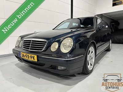 Zwart Gebruikt 2000 Mercedes E240 Avantgarde Stationwagen | € 3.940