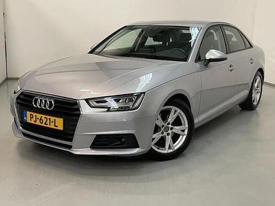 Grijs Occasion 2017 Audi A4 Proline Sedan | € 14.950 (Super prijs)