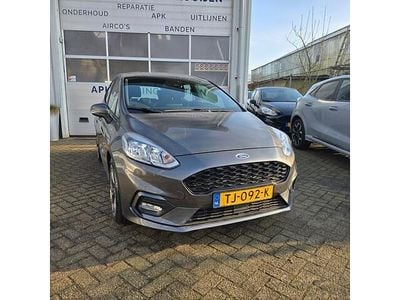 Occasion Ford Fiesta ST-Line 101 PK (74 kW) 2018 Grijs Hatchback
