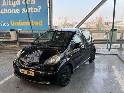 Occasion Toyota Aygo 68 PK (50 kW) 2008 Zwart Hatchback