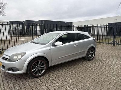 Occasion Opel Astra Sport 125 PK (91 kW) 2005 Grijs Coupé