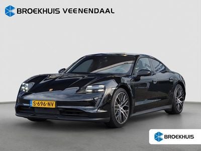 Zwart Gebruikt 2022 Porsche Taycan Performance Package Sedan | € 56.895