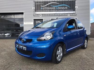 tweedehands Toyota Aygo 1.0-12V Dynamic Blue