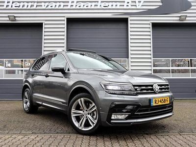 tweedehands VW Tiguan 2.0 TSI 4Motion Highline 180 PK | R-Line In/Exteri