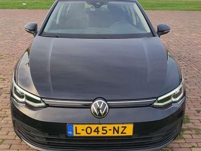 Zwart Gebruikt 2021 VW Golf VIII Life Stationwagen | € 18.000 (Iets duurder)