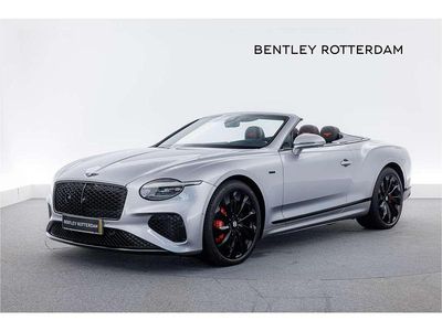 Grijs, metallic lak Gebruikt 2025 Bentley Continental Sedan | € 319.900