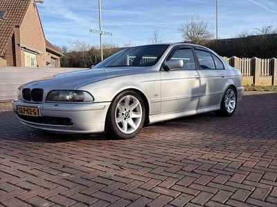 Grijs Occasion 2002 BMW 520 Sedan | € 3.500