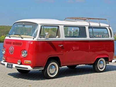 Rood Gebruikt 1970 VW T2 Van | € 32.500