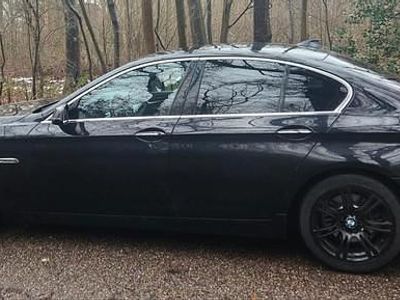Zwart Occasion 2014 BMW 520 Luxury Line Sedan | € 15.250