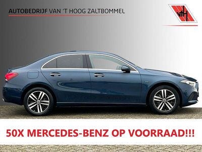 Blauw Occasion 2020 Mercedes A250 Premium Sedan | € 25.900 (Eerlijke prijs)