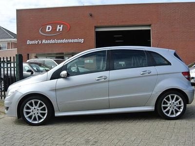 Grijs Gebruikt 2008 Mercedes B200 MPV | € 3.199 (Goede deal)