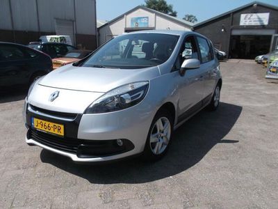 Grijs Gebruikt 2013 Renault Scénic III Dynamique MPV | € 7.995 (Duur)