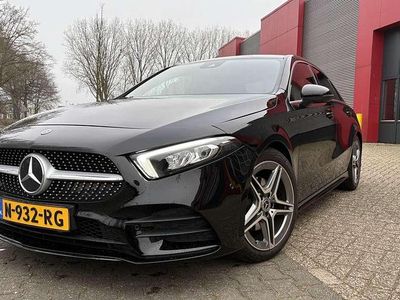 Zwart Occasion 2020 Mercedes A200 AMG line Sedan | € 26.950 (Eerlijke prijs)