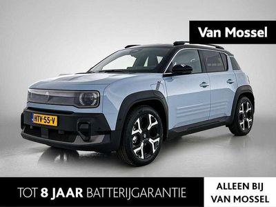 Blauw Gebruikt 2025 Renault 4 E-Tech Komfort SUV | € 36.940 (Eerlijke prijs)