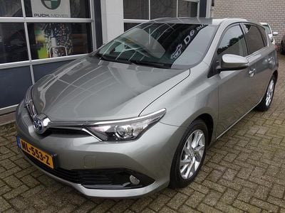 Toyota Auris Hybrid