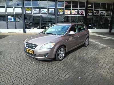 tweedehands Kia Ceed CEE D1.4 X-tra