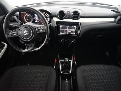 Rood Occasion 2024 Suzuki Swift Hatchback | € 18.450 (Goede deal)