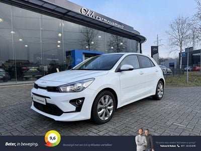 Wit Occasion 2022 Kia Rio Hatchback | € 17.950 (Eerlijke prijs)