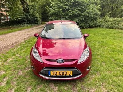 Occasion Ford Fiesta Trend 82 PK (60 kW) 2011 Paars Hatchback