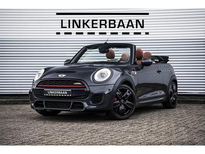 Grijs (metallic) Occasion 2016 Mini John Cooper Works Cabriolet Cabriolet | € 23.945 (Eerlijke prijs)