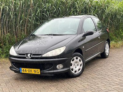 Zwart Gebruikt 2007 Peugeot 206 Forever Hatchback | € 1.195 (Eerlijke prijs)