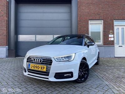 Wit Gebruikt 2017 Audi A1 Sportback Design Hatchback | € 13.950 (Eerlijke prijs)