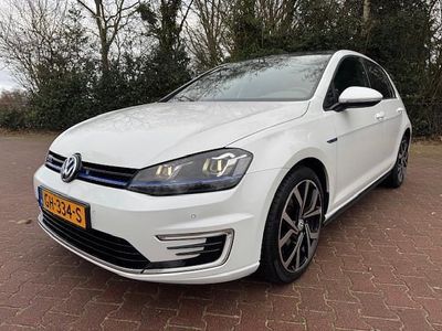 Occasion 2015 VW e-Golf GTE Hatchback | € 9.900 (Eerlijke prijs)