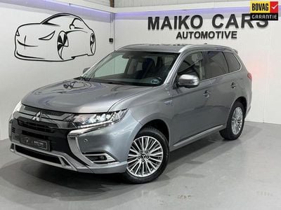 Grijs Occasion 2019 Mitsubishi Outlander P-HEV Intense SUV | € 19.950 (Goede deal)