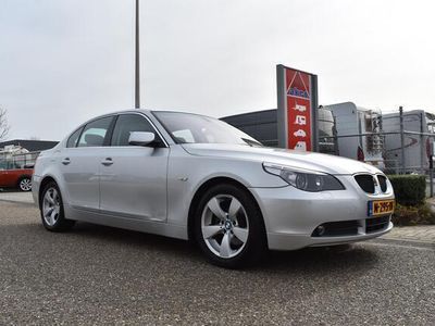 tweedehands BMW 520 5-SERIE i | Elek. schuif en kanteldak | Cruise Control | Afneembare trekhaak | Stoelverwarming