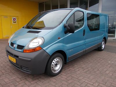Bestelbus Gebruikt 2003 Renault Trafic MPV | € 5.999