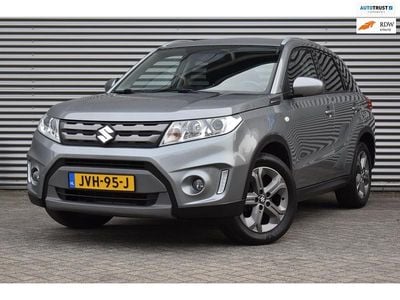 Grijs (metallic) Occasion 2016 Suzuki Vitara Exclusive SUV | € 13.950 (Goede deal)