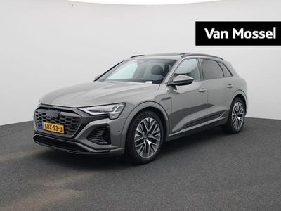 Grijs Gebruikt 2024 Audi Q8 e-tron Sport SUV | € 59.900 (Super prijs)