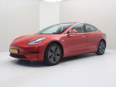 Rood Occasion 2020 Tesla Model 3 Standard Range Sedan | € 18.900 (Goede deal)