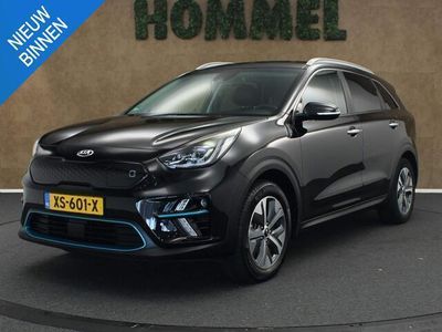 tweedehands Kia e-Niro ExecutiveLine 64 kWh - AFNEEMBARE TREKHAAK - 750KG TREKGEWICHT - ORIGINEEL NEDERLANDSE AUTO - STOELVERWARMING & VENTILATIE VOOR - STUURVERWARMING - ACHTERBANK VERWARMD - APPLE CARPLAY/ANDROID AUTO