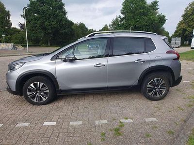 Zilver Gebruikt 2016 Peugeot 2008 Allure SUV | € 9.500 (Iets duurder)