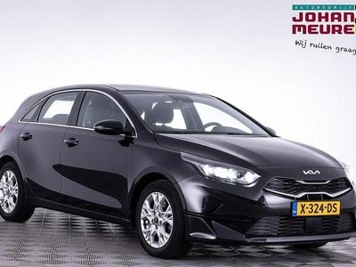 Zwart Gebruikt 2023 Kia Ceed Hatchback | € 18.900 (Goede deal)