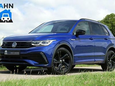 Blauw Gebruikt 2022 VW Tiguan Style SUV | € 37.995 (Eerlijke prijs)