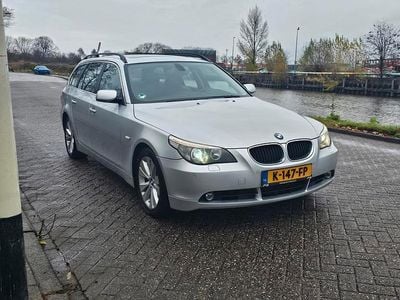 BMW 525