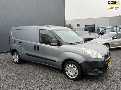 Occasion Fiat Doblò 90 PK (66 kW) 2014 Zilver MPV