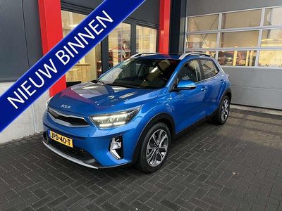 Blauw (metallic) Occasion 2023 Kia Stonic SUV | € 23.950 (Eerlijke prijs)