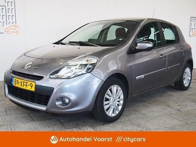 Grijs Occasion 2012 Renault Clio IV Night&Day Hatchback | € 4.445 (Goede deal)