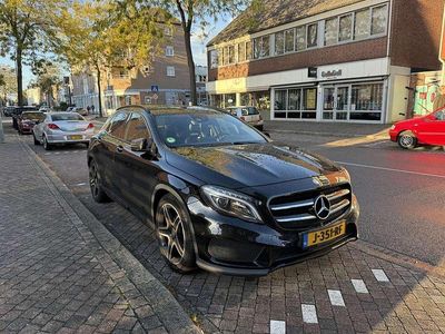 Zwart Gebruikt 2016 Mercedes GLA180 AMG SUV | € 21.999 (Duur)