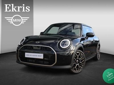 Nieuw Mini Cooper Favoured 156 PK (114 kW) 2025 Midnight black ii (c4r) Hatchback