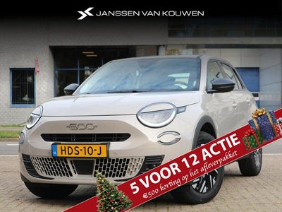 Grijs Gebruikt 2025 Fiat 600 Urban SUV | € 27.885 (Eerlijke prijs)