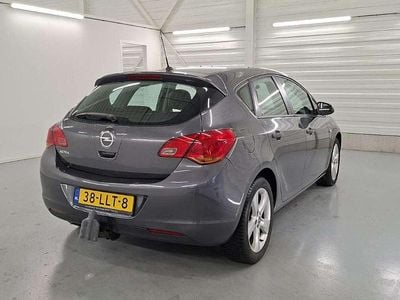 Grijs Gebruikt 2010 Opel Astra Edition MPV | € 2.500 (Goede deal)