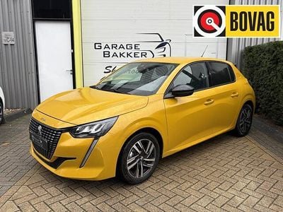 Geel Gebruikt 2023 Peugeot 208 Allure Hatchback | € 16.950 (Super prijs)