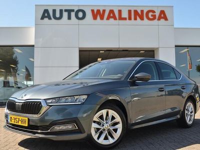 Grijs Occasion 2021 Skoda Octavia Business Line Hatchback | € 16.900 (Iets duurder)