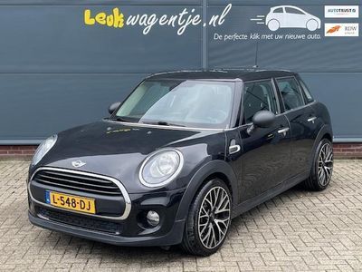 Occasion Mini ONE Pepper 75 PK (55 kW) 2017 Zwart, metallic lak Hatchback