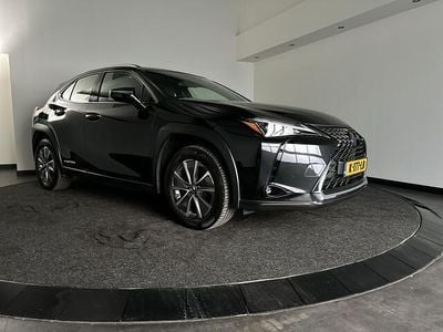 Zwart Occasion 2020 Lexus UX 300e Business Edition SUV | € 18.950